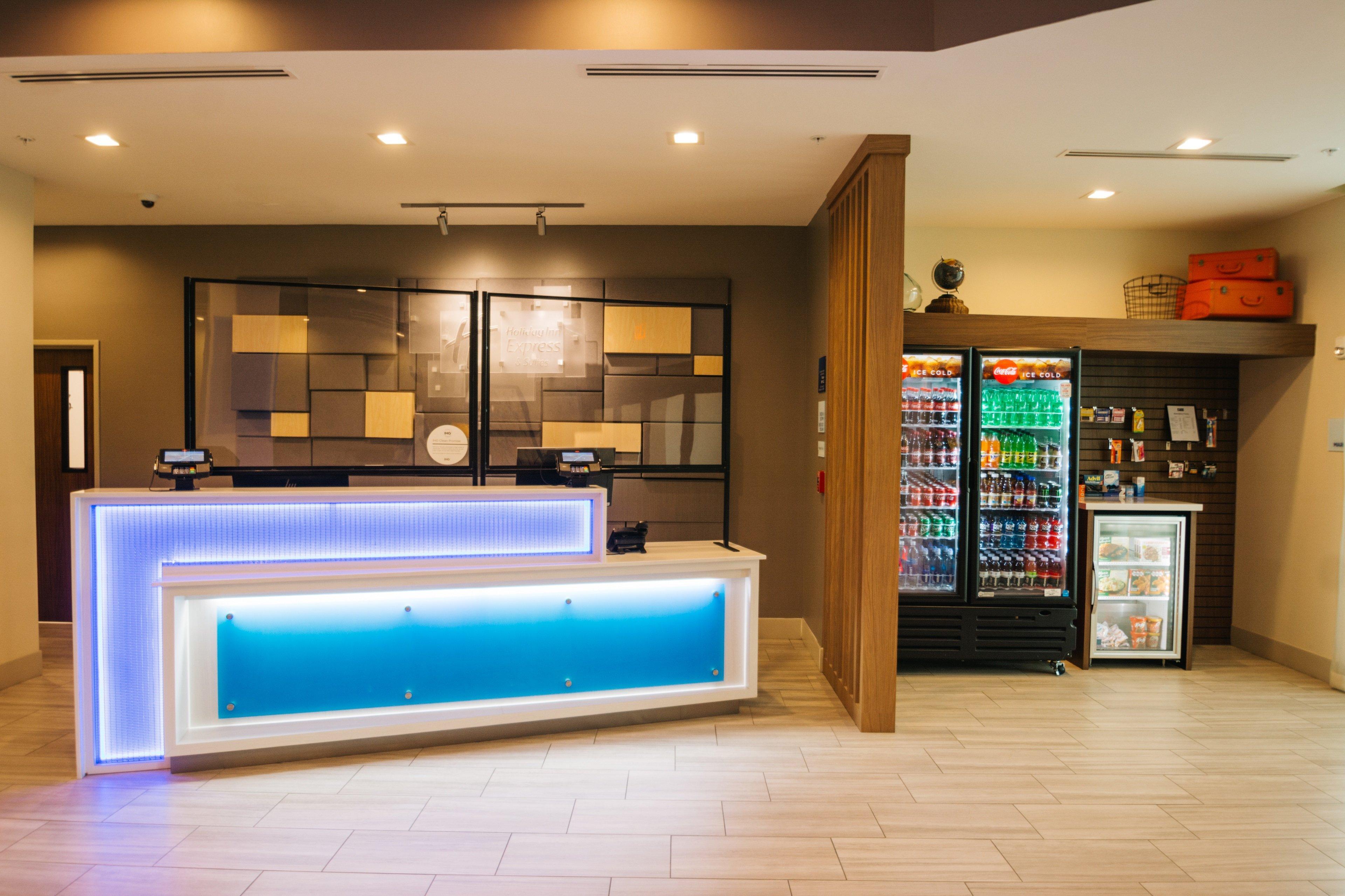 Holiday Inn Express & Suites - Birmingham - Homewood Exterior photo