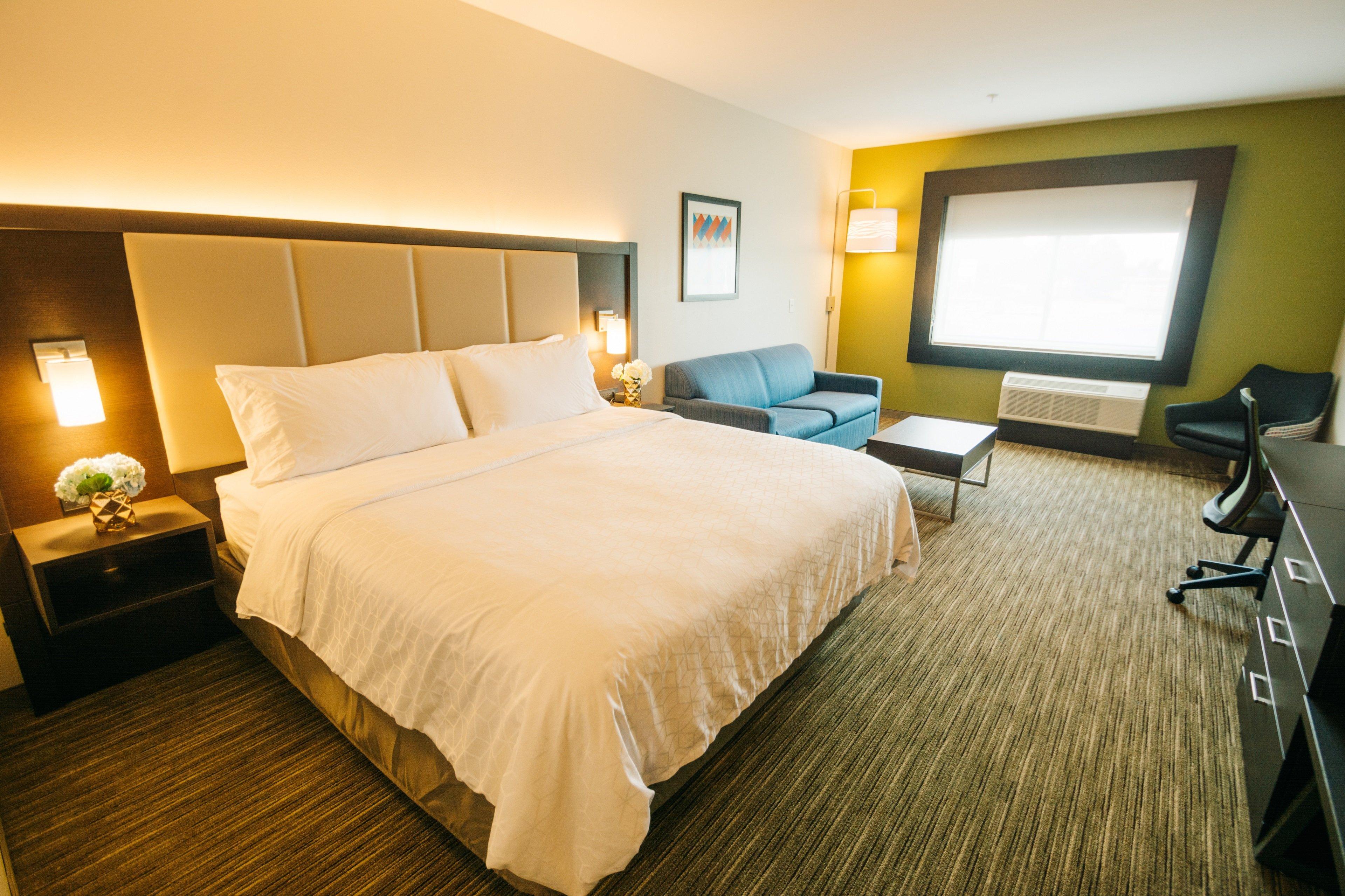 Holiday Inn Express & Suites - Birmingham - Homewood Exterior photo